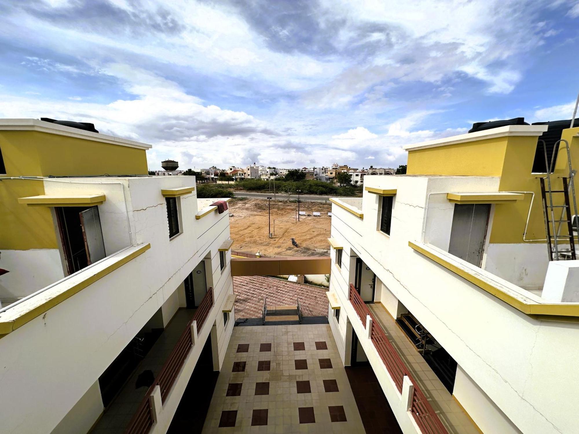 Ranjan Vadi Hotel Bhuj Exterior photo
